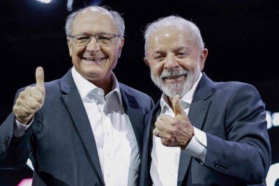 Lula afirmou que Alckmin deixa o MDIC para concorrer na chapa presidenci&aacute;vel -  (crédito: Platobr Politica)