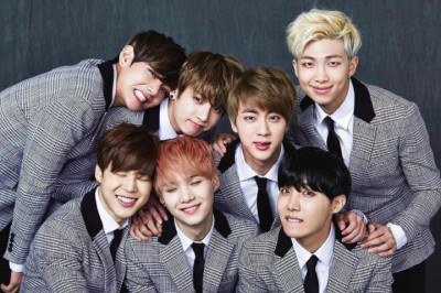 O BTS anunciou que incluiu o Brasil em sua turnê de 2026. O grupo fará três shows em São Paulo, nos dias 28, 30 e 31 de outubro. Ainda não há informações sobre local e venda de ingressos. -  (crédito: divulgação)