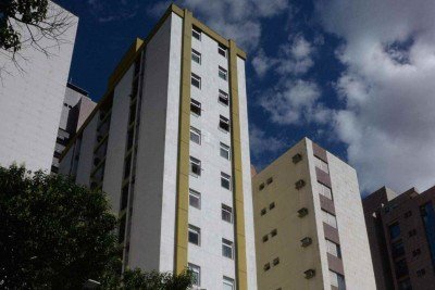 Idosa foi encontrada em 'estado letárgico' em prédio da Savassi, no Centro-Sul de BH -  (crédito: Túlio Santos/EM/D.A. Press)