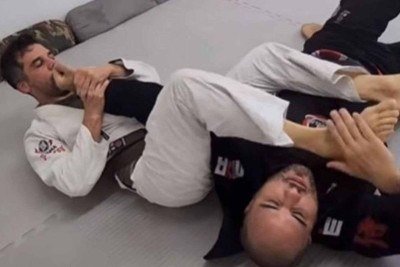 Wagner Moura durante treino de jiu-jitsu -  (crédito: Redes sociais / reprodução)