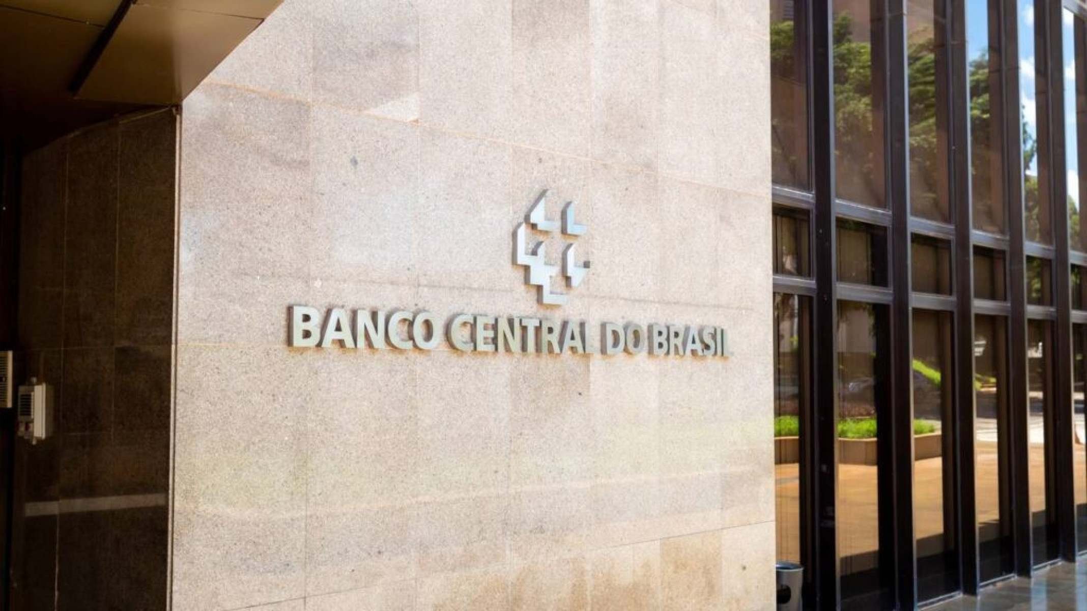 Banco Master em colapso: BC age e TCU acompanha medidas para garantir transparência - Portal Giro 10