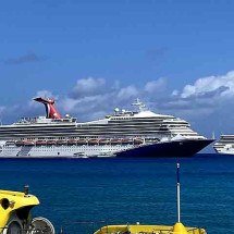 Socorro: a história do cruzeiro em que tudo deu errado - Roger Wollstadt/Wikimédia Commons