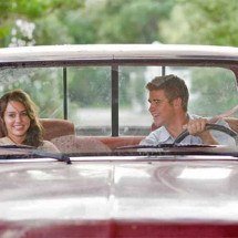 Aparências que enganam: Famosos que surpreendem pela baixa estatura - Imagem do site Adoro Cinema