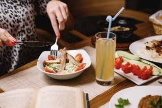 Nutricionistas se únem para combater 'terrorismo nutricional' nas redes