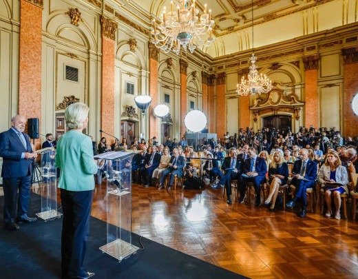 Lula e Ursula von der Leyen no Palácio do Itamaraty, no Rio de Janeiro. Presidente não comparecerá à celebração do acordo, hoje, em Assunção -  (crédito: Ricardo Stuckert/PR)