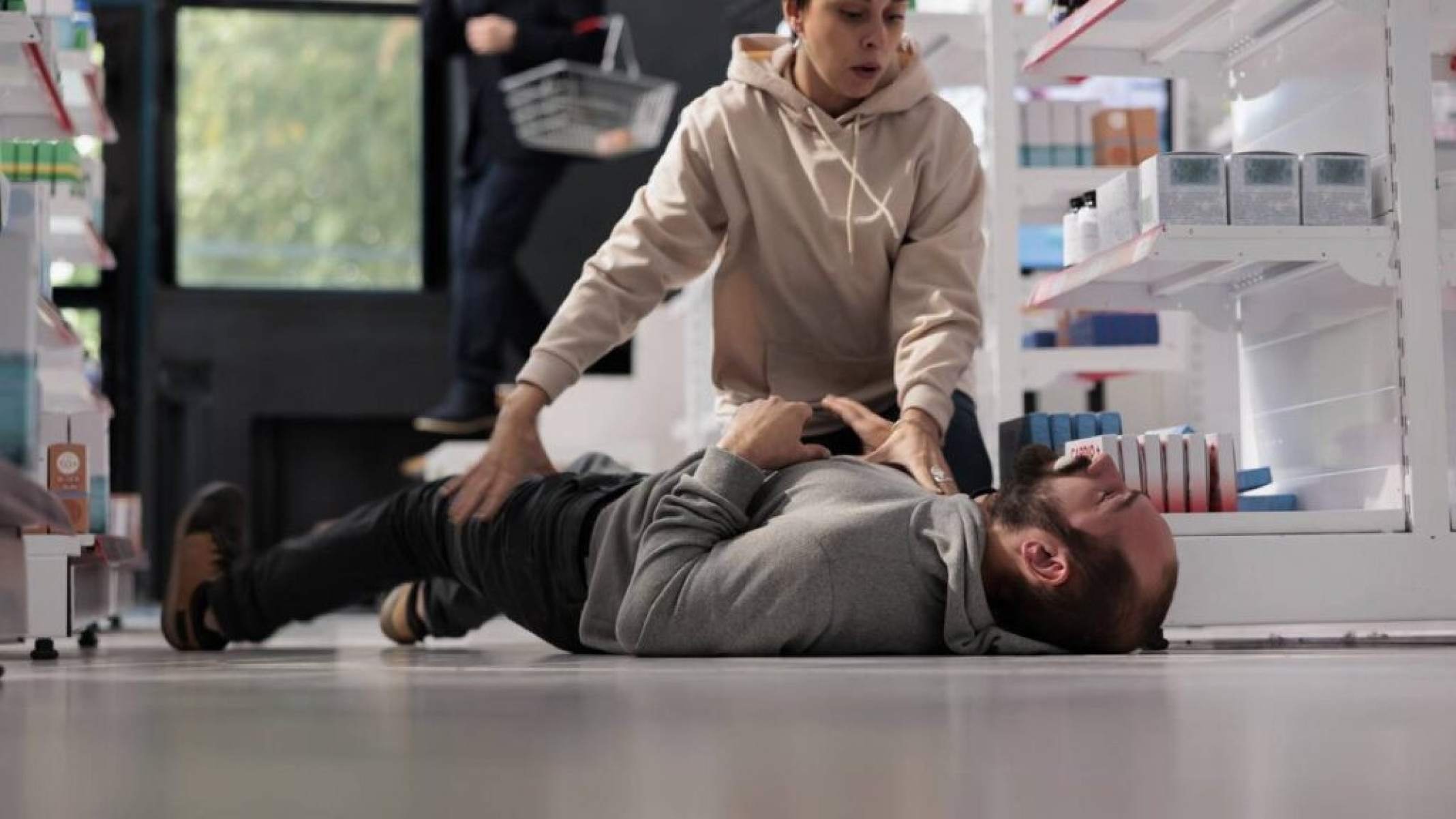 Convulsão, como teve Henri Castelli no BBB: de que forma um leigo pode agir com segurança - Portal Giro 10