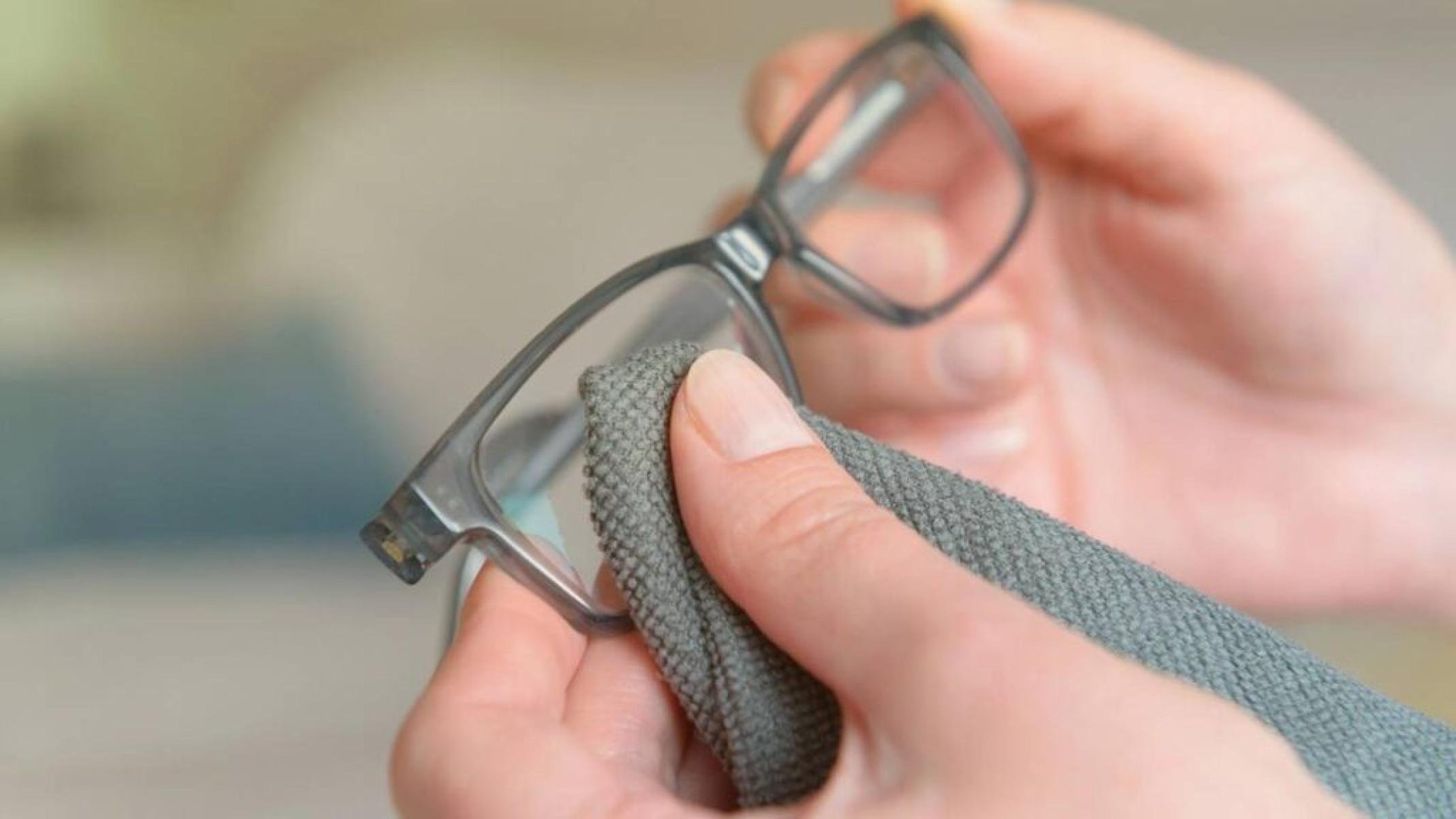 Óculos sempre limpinhos: Dicas práticas para lentes sem riscos - Portal Giro 10