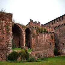 Esboço de Leonardo da Vinci revela túneis secretos em castelo -  Flickr KELVIN HO