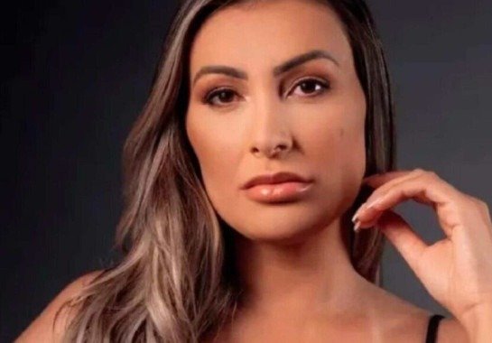 Conteúdo adulto, “em ação”, até com o filho? Andressa Urach em nova polêmica
