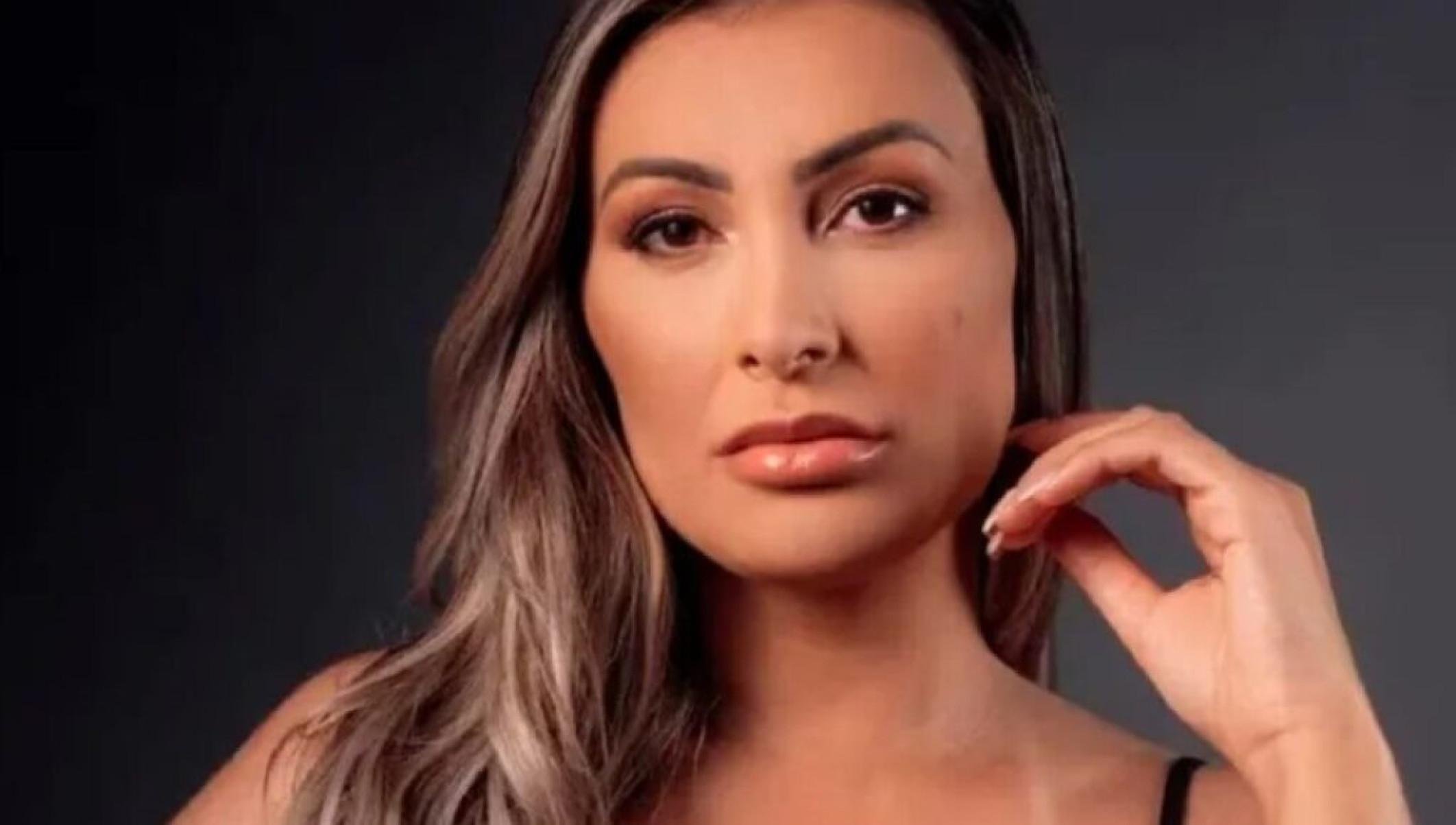 Conteúdo adulto, “em ação”, até com o filho? Andressa Urach em nova polêmica - Portal Giro 10