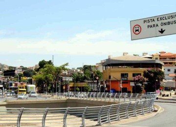 Na Avenida Vilarinho, uma estrutura capaz de receber 10 milhões de litros 
de água foi construída para evitar os transtornos dos alagamentos -  (crédito: JAIR AMARAL/EM/D.A PRESS)