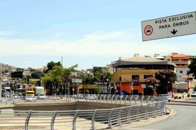 Na Avenida Vilarinho, uma estrutura capaz de receber 10 milhões de litros 
de água foi construída para evitar os transtornos dos alagamentos -  (crédito: JAIR AMARAL/EM/D.A PRESS)