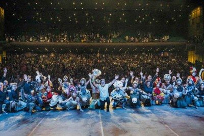 Equipe de 'Os saltimbancos' é formada por mais de 40 profissionais, entre atores e músicos -  (crédito: Kika Antunes/Divulgação)