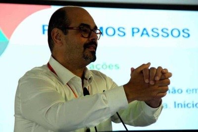 O núcleo de apoio à pré-candidatura a governador do vice-governador Mateus Simões (PSD) já sabe que ele tem um problema e que precisa ser trabalhado -  (crédito: Jair Amaral/EM/DA/Press/Brasil – 22/10/25)