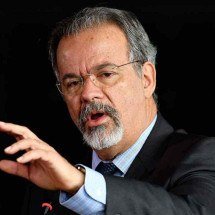 Jungmann deixa seu legado nas políticas de Defesa, segurança e agrária - AFP/Evaristo Sá – 2/3/18