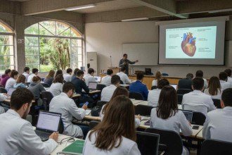 A lista completa dos cursos de medicina aprovados ou rejeitados no Enamed 