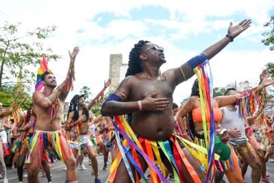 Integrantes do bloco Juventude Bronzeada celebraram o início do Carnaval 2025 -  (crédito: Leandro Couri/ EM/ D.A. Press.JPG)