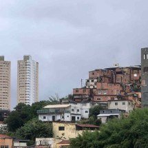 Por que deslizamentos e desabamentos acontecem? - Edésio Ferreira/EM/DA Press