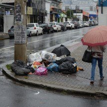 Greve dos garis causa crise na limpeza pública de BH - Tulio Santos/EM/D.A. 