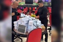 De tornozeleira eletrônica, Gabriel Monteiro faz ‘operação’ com PM do RJ