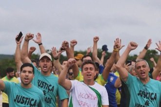 Flávio Bolsonaro diz que Nikolas não quer ser candidato ao Governo de Minas