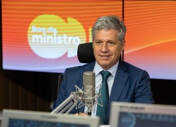 Ministro do Desenvolvimento Agrário e Agricultura Familiar, Paulo Teixeira, no programa 'Bom dia, Ministro' -  (crédito: Vitor Vasconcelos/Secom-PR)