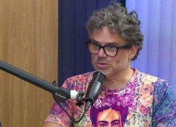 Henrique Portugal, ex-Skank, durante entrevista exclusiva ao Podcast do Carlini no Portal Uai. O músico defende a criação de uma 'assinatura musical' para o Carnaval de Belo Horizonte em 2025. -  (crédito: Leo Lima/EM)