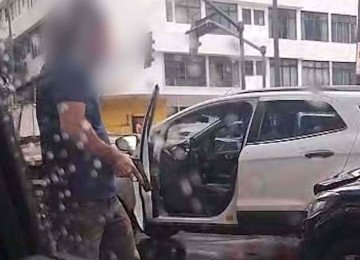 Discussão teria começado na Avenida Antônio Carlos, depois que o policial penal bateu no carro do filho do coronel da PM -  (crédito: Redes Sociais / Reprodução)