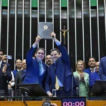 Maioria dos brasileiros não sabe quem são os presidentes da Câmara e do Senado - Reprodução do Instagram @hugomottapb