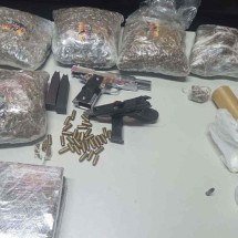 BH: ladrões fogem e se escondem em casa, mas acabam presos após perseguição - PMMG/Divulga&ccedil;&atilde;o