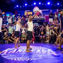 O Red Bull Rabiscada traz o recorte específico da cultura funkeira e a técnica em grupo -  (crédito: Fabio Piva/Red Bull Content Pool)