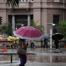 Alerta: chuva forte pode atingir BH na noite desta quarta-feira (21/1)  - Tulio Santos/EM/D.A. Press. Brasil. Belo Horizonte - MG -03/01/2026
