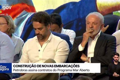 Eduardo Leite e Lula em agenda em Rio Grande (RS) -  (crédito: Reprodução/Youtube)