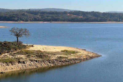 Força-tarefa foi criada para diminuir o número de afogamentos e acidentes na Vargem das Flores  -  (crédito: Edésio Ferreira/EM/D.A Press)