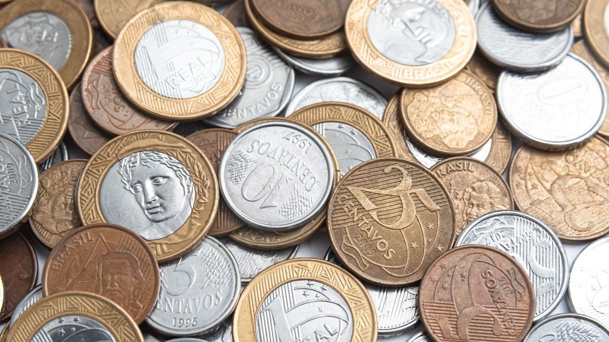 MEIs e aut&ocirc;nomos precisam declarar dinheiro e movimenta&ccedil;&atilde;o financeira. -  (crédito: Freepik)