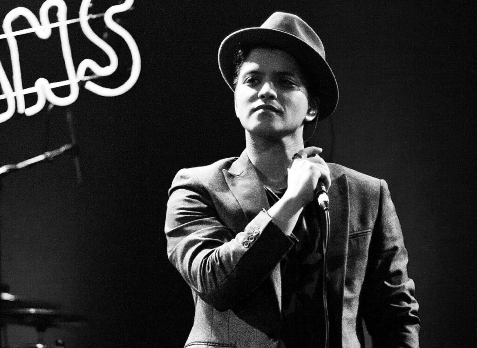 Bruno Mars estreia ‘I Just Might’ direto no topo da Billboard Hot 100 - Portal Giro 10
