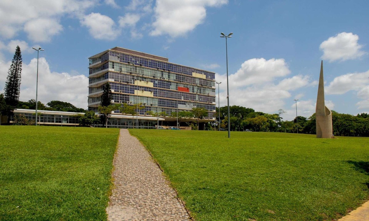 Campus da UFMG, uma das instituições mineiras que se destacam pela infraestrutura e excelência em ensino superior. - (crédito: Reprodução/ Agência de Notícias UFMG)