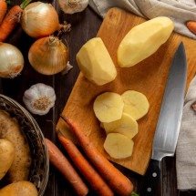 Doenças inflamatórias intestinais: alimentação ajuda no tratamento - FreePik