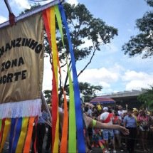 Bloco Tchanzinho Zona Norte arrasta milhares de foliões rumo ao Mineirão - Alexandre Guzanshe/EM/D.A Press