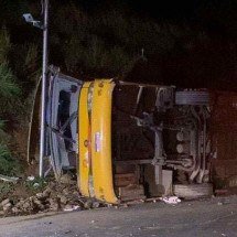 Ônibus autuado 30 vezes mata 5 pessoas em tombamento na BR-251 - Reprodu&ccedil;&atilde;o CBMMG