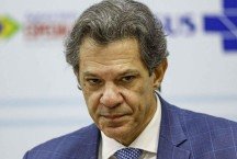 PT aumenta pressão sobre Haddad por candidatura ao Senado