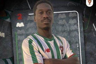 Jogador de 27 anos morre após colapso cardíaco em campo