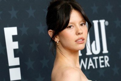 A atriz Mia Goth j&aacute; morou no Brasil e fala portugu&ecirc;s fluentemente. -  (crédito: Reprodu&ccedil;&atilde;o/ Frazer Harrison/Getty Images)