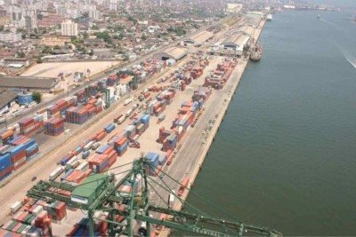 O ‘chega pra lá’ do TCU na Autoridade Portuária de Santos em licitação de dragagem -  (crédito: Platobr Economia)