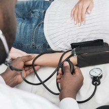 Pressão alta amplia risco de AVC e exige atenção redobrada no verão - FreePik