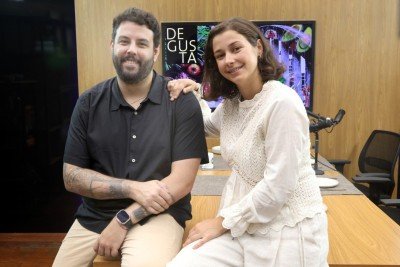 Pedro Stussi e Carolina Elias s&atilde;o os chefs e s&oacute;cios do Casa Riuga, o endere&ccedil;o mais indicado pelos convidados do podcast Degusta -  (crédito: Marcos Vieira/EM/D.A Press)