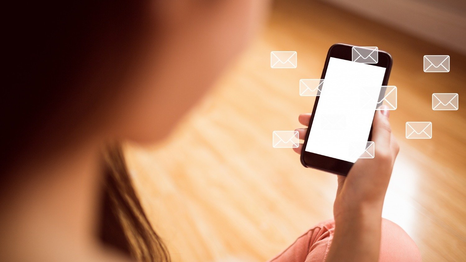 Como funcionam os alertas de desastres naturais que chegam no celular - creativeart/ Freepik