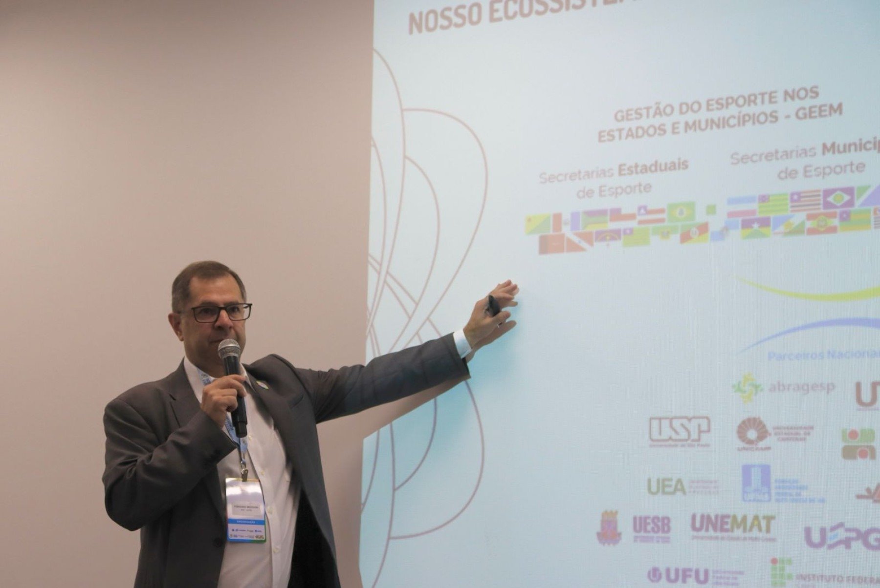 IPIE lança o Guia Nacional do Esporte para auxiliar gestores municipais - DINO