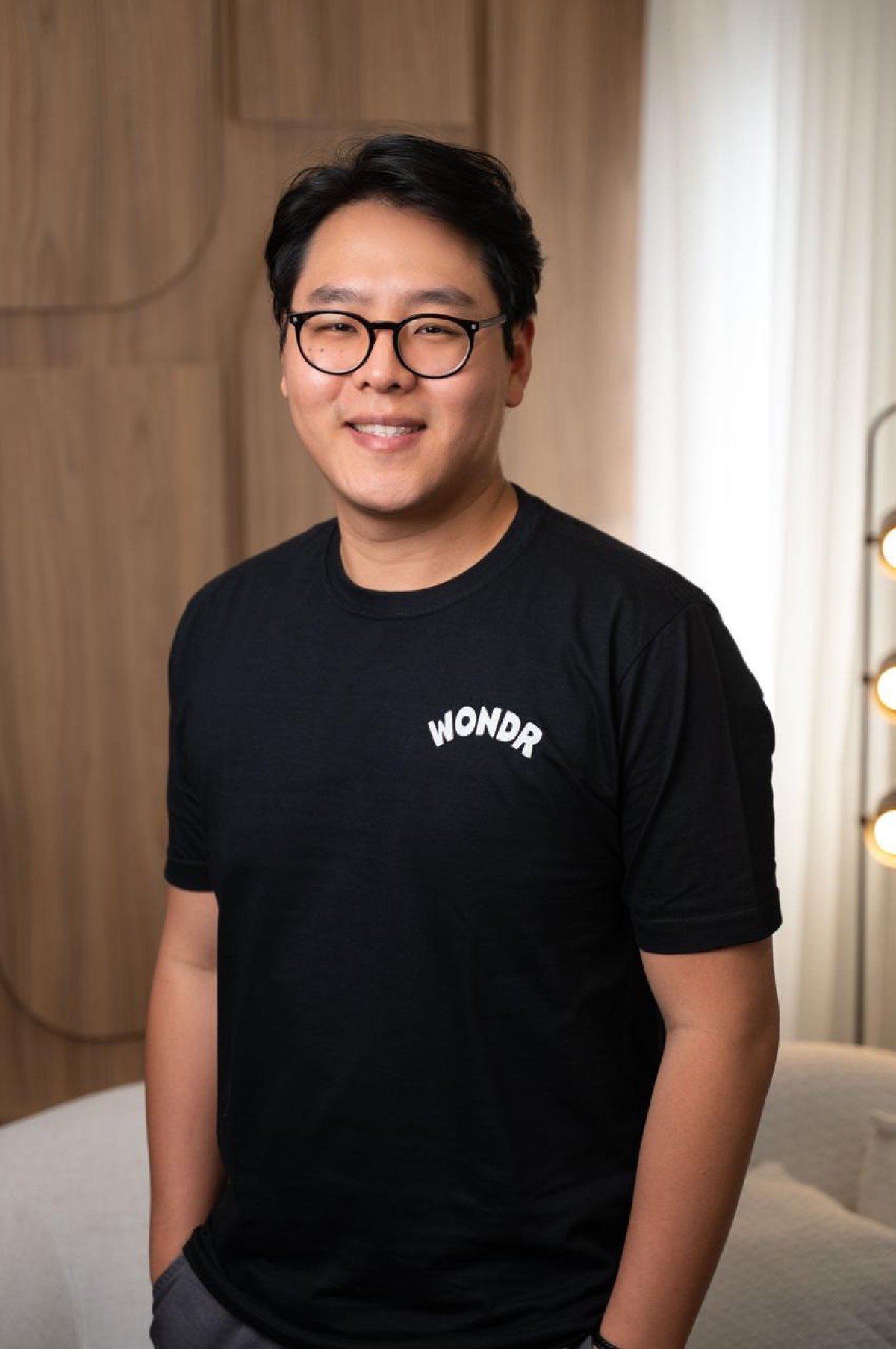 'O surgimento de novas marcas &eacute; positivo porque ajuda a educar o consumidor, mas tamb&eacute;m eleva a r&eacute;gua. N&atilde;o adianta apenas adicionar fibra prebi&oacute;tica se o produto continua com alto teor de a&ccedil;&uacute;car' - Andr&eacute; Lee, criador da Wondr