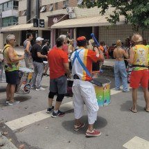 Vídeo: Bloco do Chifrudo leva axé e samba ao Padre Eustáquio